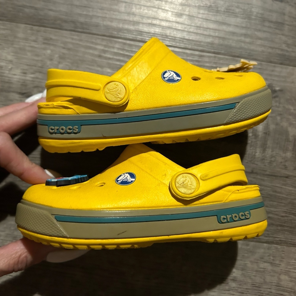 CROCS Yellow Clog Toddler 6/7